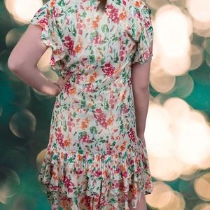 Diane Von Furstenberg Gorgeous Spring/Summer Dress